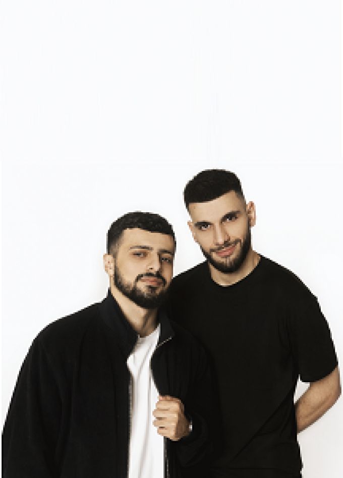 Jakone &amp; A V G
