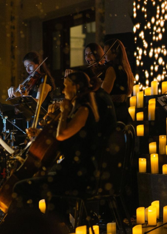 Волшебный свет Рождества. Lumisfera и 5000 свечей